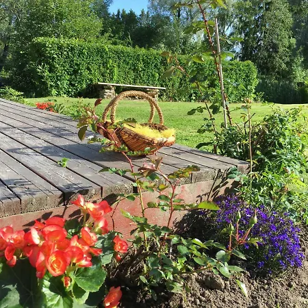 River Villa, 20 Min By Train To Old Town, Big Yard Vakantiehuis *