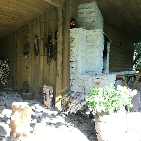 River Villa, 20 Min By Train To Old Town, Big Yard Vakantiehuis Lagedi